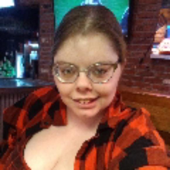 Meet your Posher, Senae - Picture 1 of 1